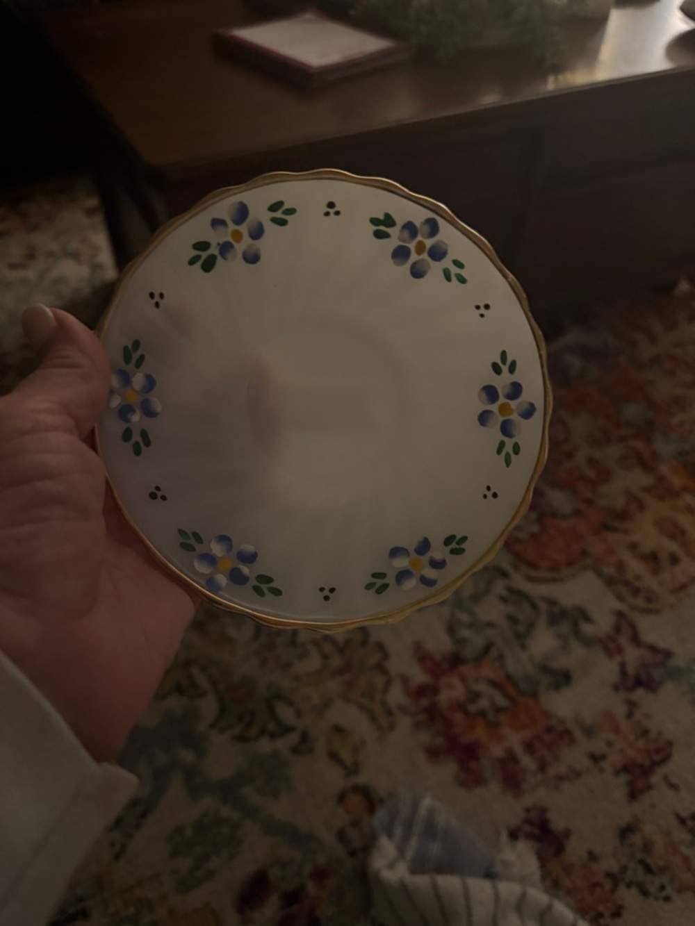 Classic White Floral Dessert Plate with Gold Rim